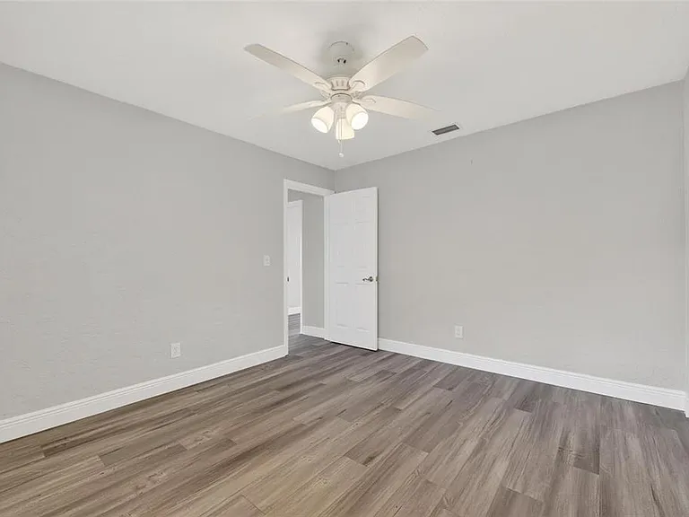 6305 Cottonwood Ln — Photo 42