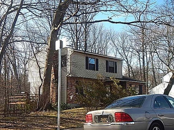 3rd image of 430 W Hanna Dr