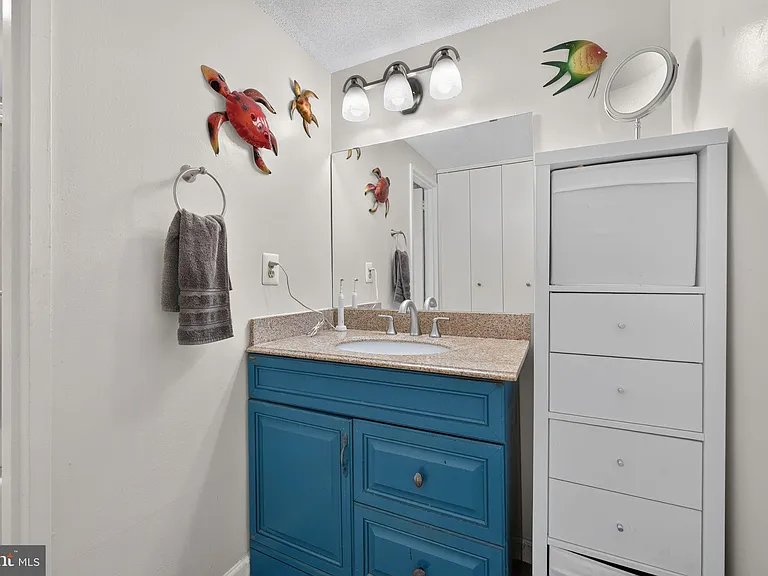 1718 P St NW #T9 — Photo 16