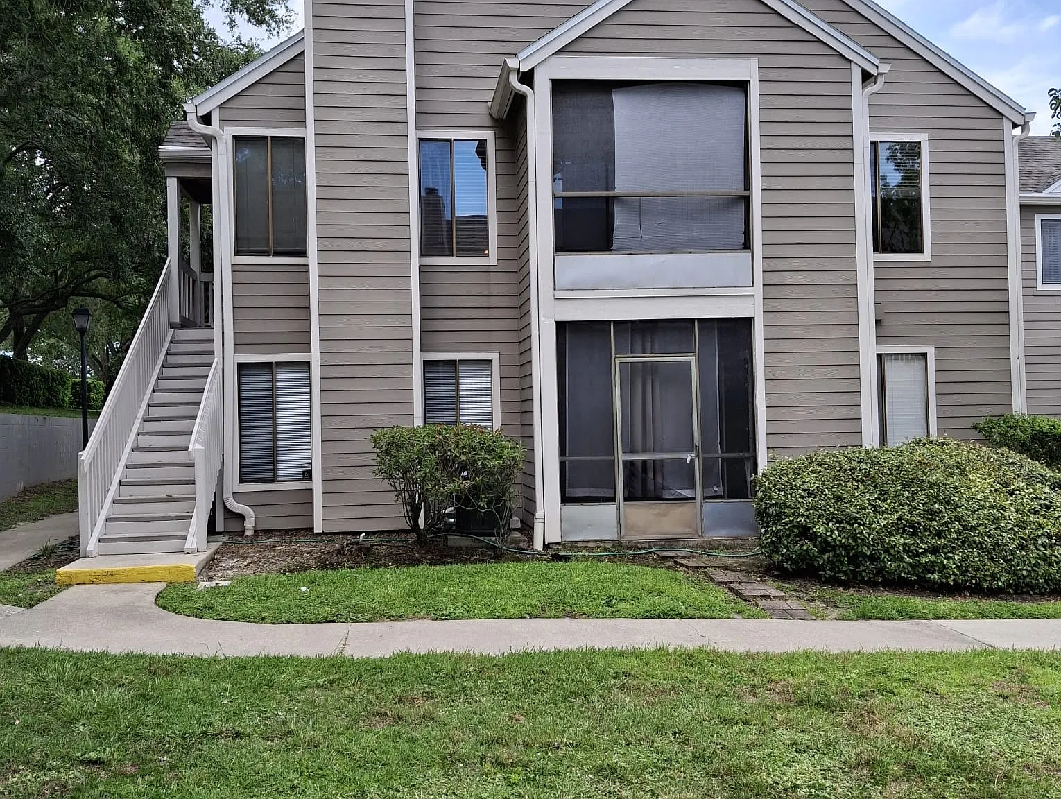 2 bed, 952 sqft, $1,600 — Photo 3