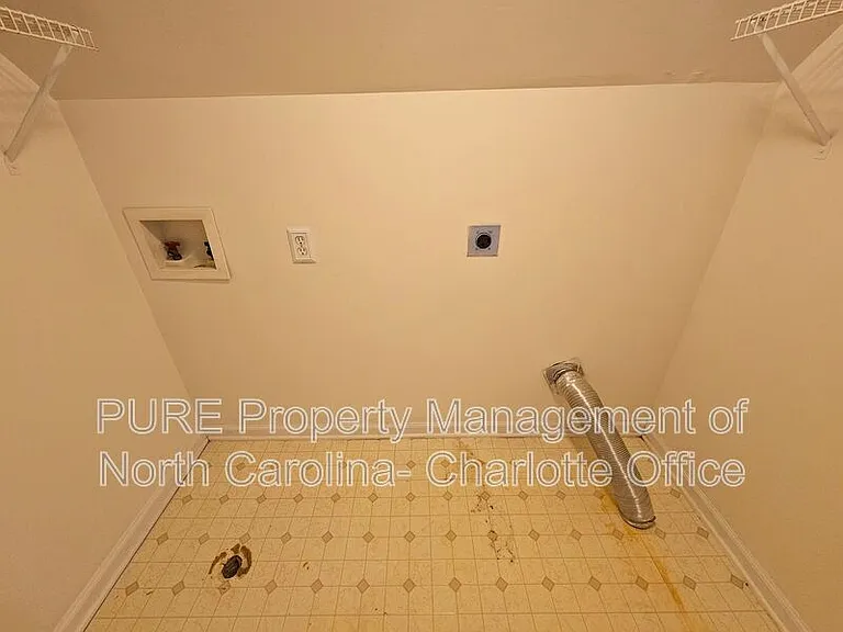 4423 Cades Cove Dr — Photo 26
