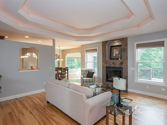 5th image of 2971 High Bluff Dr