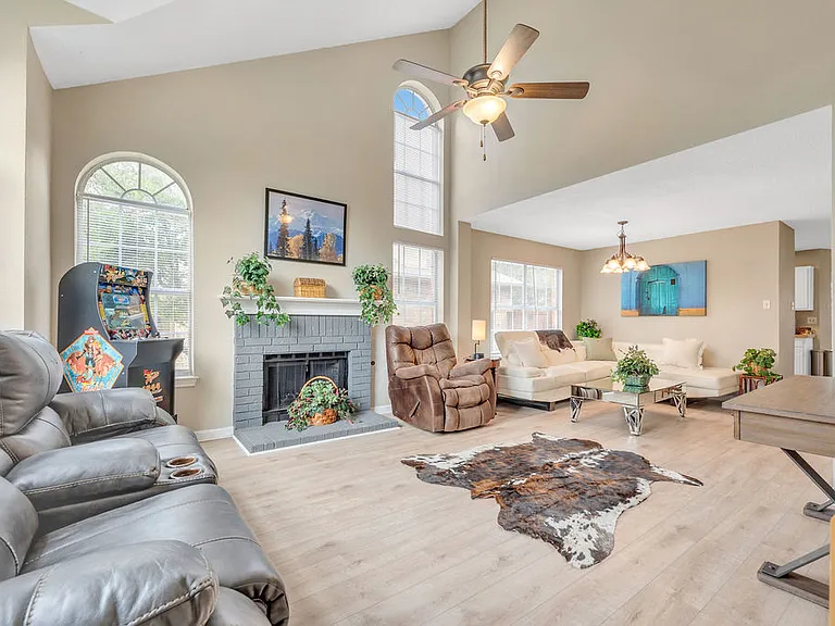 10304 Concord Dr — Photo 7