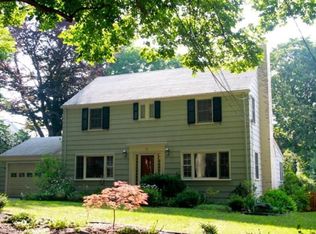 16 Glenside Dr, West Orange, NJ 07052