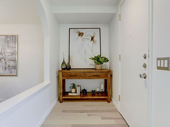 5th image of 3605 Las Colinas Dr APT B