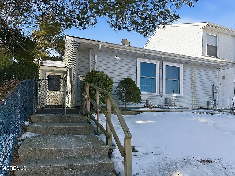 21 Potomac Ct — Photo 3