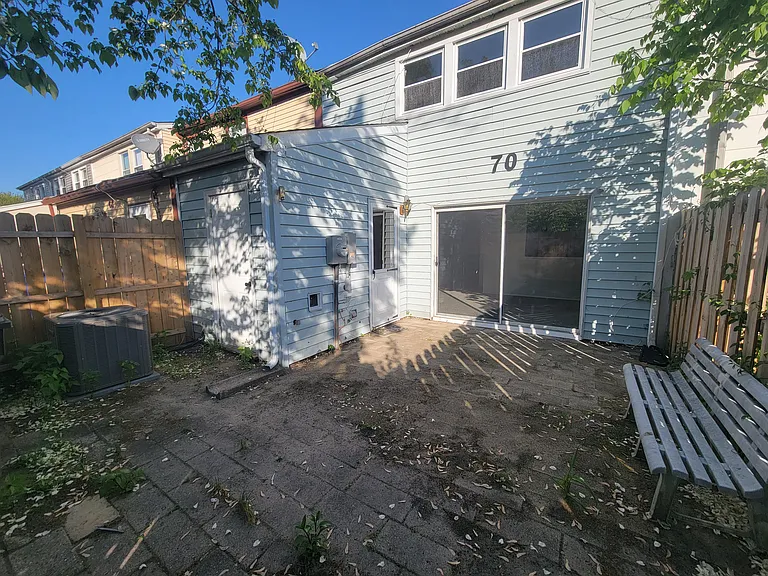 70 Rittenhouse Dr — Photo 11