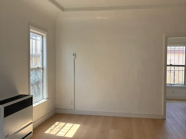 928 1/2 W 78yt St, Los Angeles, CA