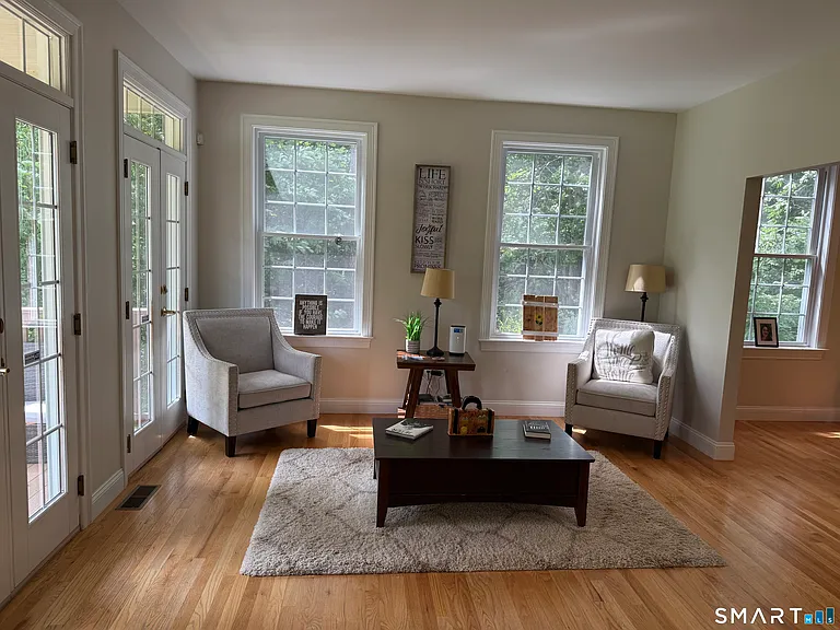 405 Washington Dr — Photo 7