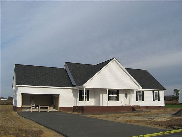 1st image of 204 Mary Frances Way