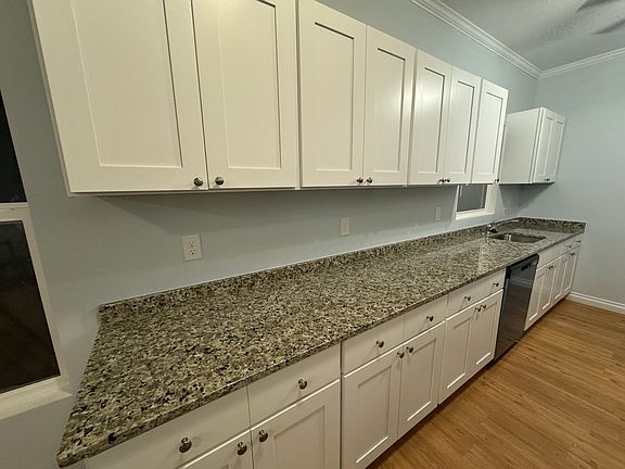 4th image of 1114 Judson Ct