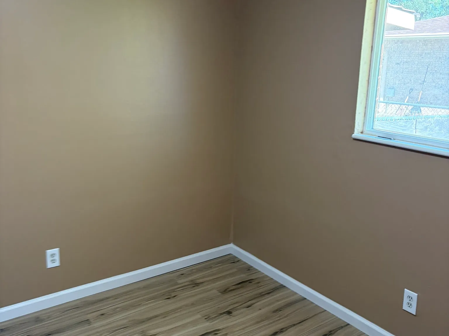 2 bed, 900 sqft, $1,800 — Photo 4