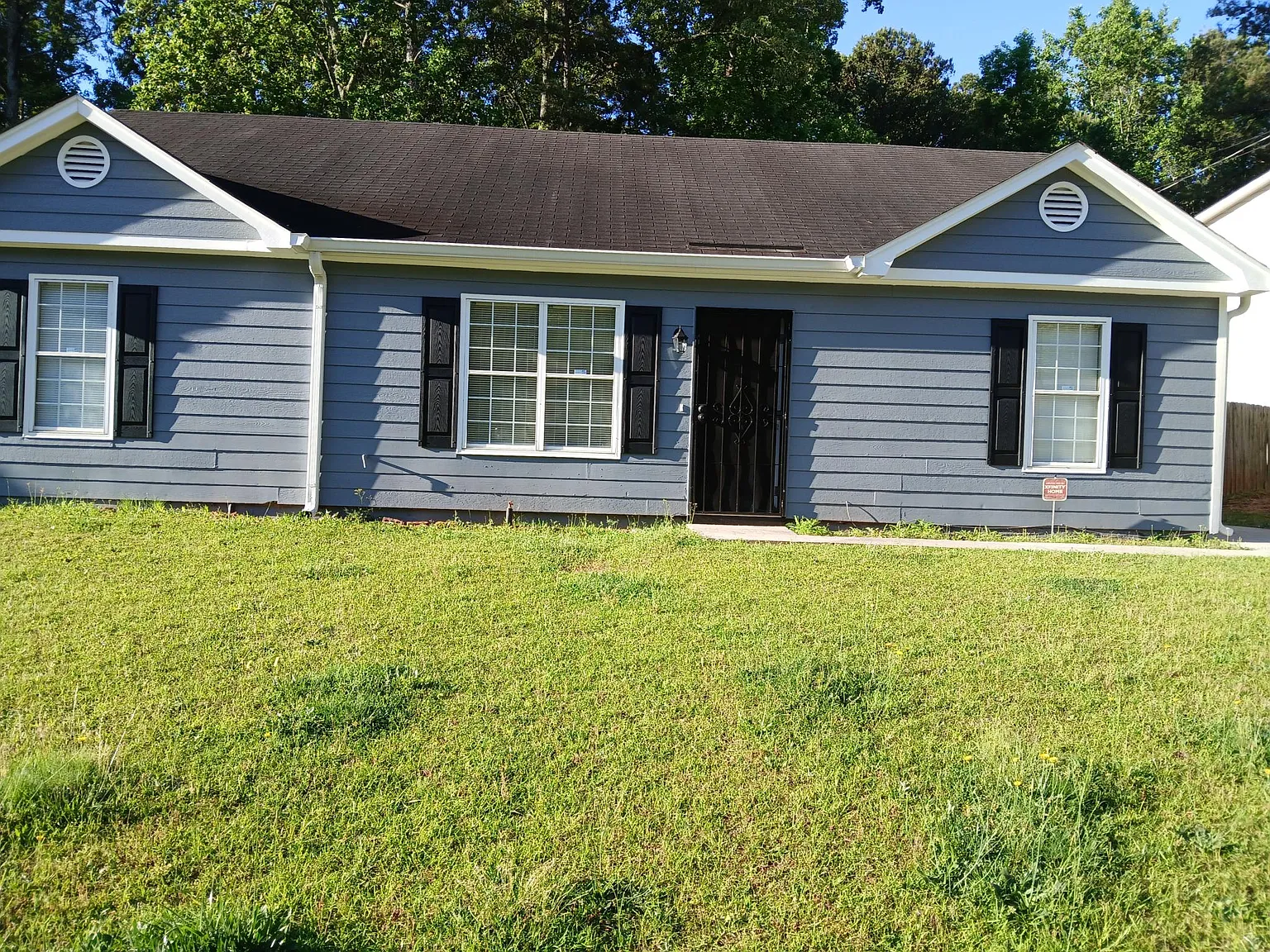 3 bed, 1320 sqft, $1,600 — Photo 4