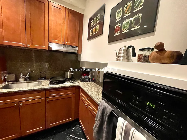 113 Beacon St #B — Photo 3