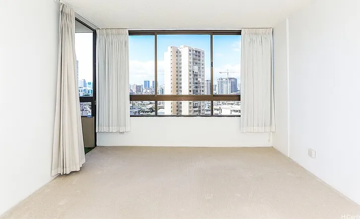 2499 Kapiolani Blvd #1004 — Photo 2