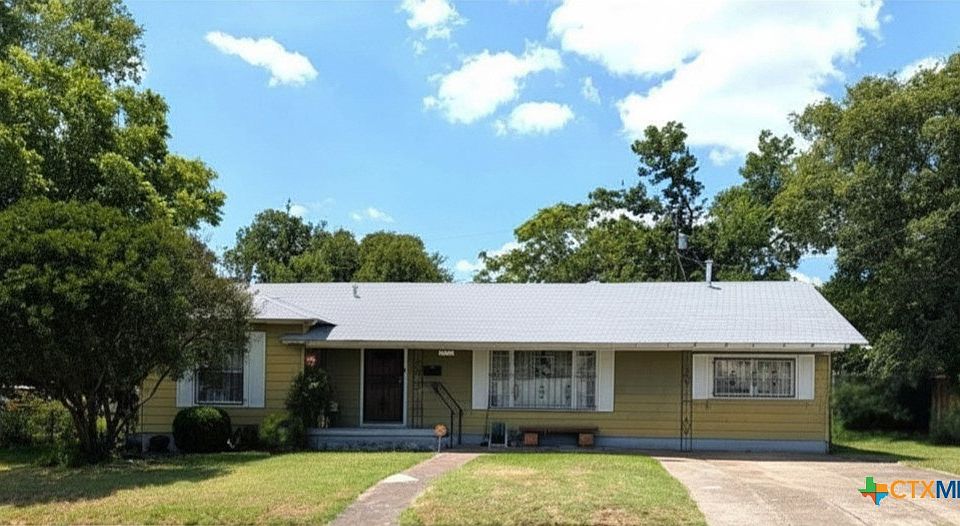 1st image of 1109 Gray Dr