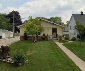 2722 S 112th St, West Allis, WI, 53227