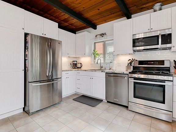 4th image of 4126 Donna Ave