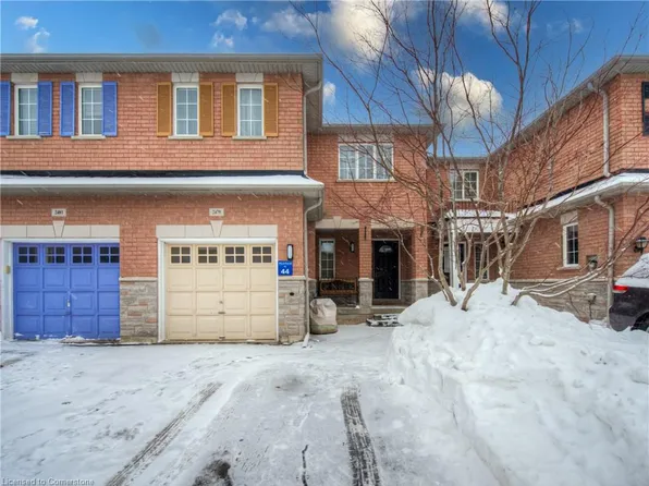 2479 Newcastle Cres, Oakville, ON L6M 4P3
