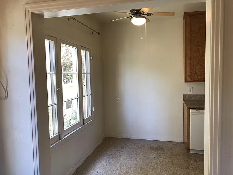 264 S Reeves Dr #101 — Photo 6