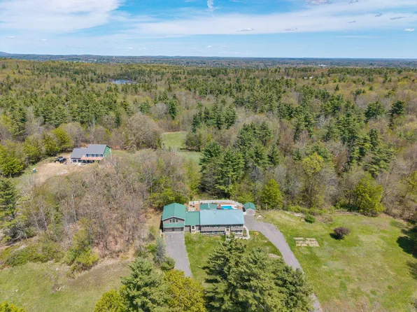 528 Bauneg Beg Hill Road, North Berwick, ME 03906