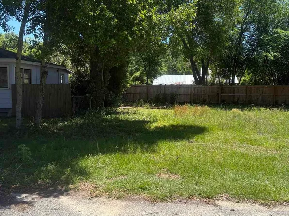 708 N Wentworth St, Pensacola, FL 32505
