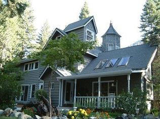 239 Cricket Rd, Mount Shasta, CA 96067