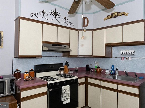 4th image of 318 Beechwood Ave