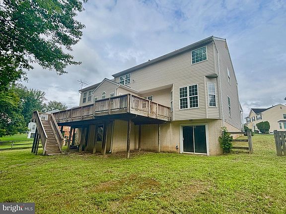 3rd image of 3004 Mandarin Pl
