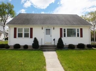 102 Cochran St, Chicopee, MA 01020
