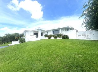 H Green Hl, Guaynabo, PR 00966