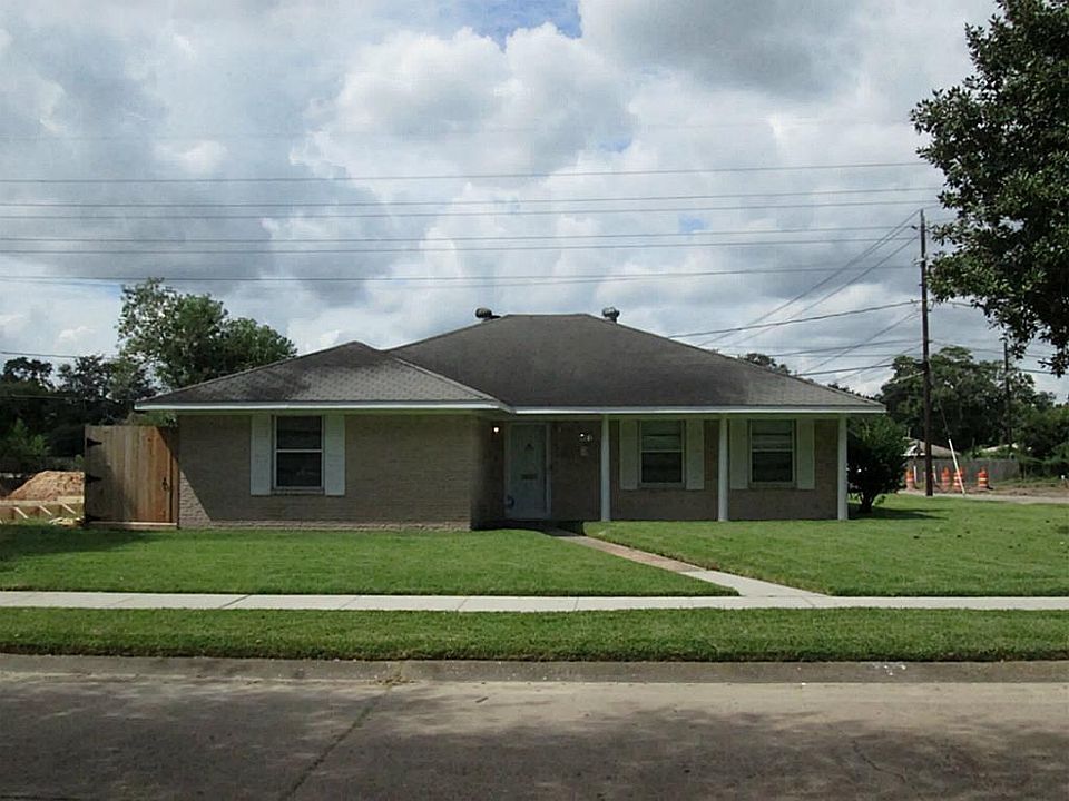 1st image of 2116 Dorothy St