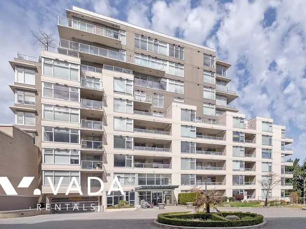 9288 University Cres #505, Burnaby, BC V5A 4X7
