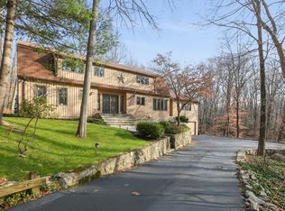 250 Wilton Rd E, Ridgefield, CT 06877