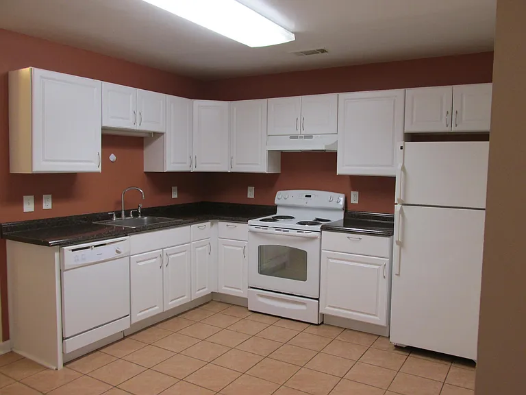 247 Hereford Cir #A — Photo 1