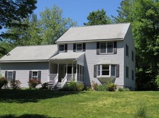 12 Willowdale Dr, Merrimac, MA 01860