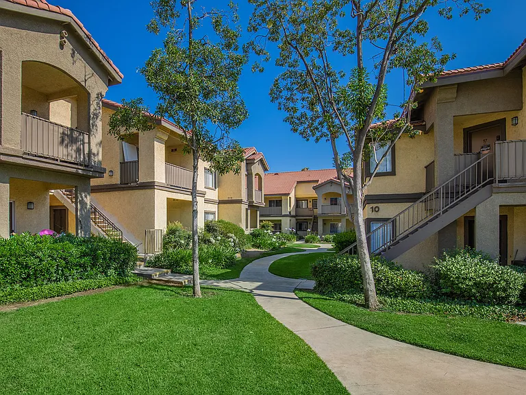 Club Pacifica Apartment Homes — Photo 14