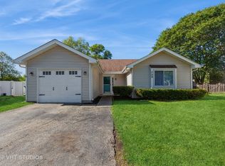 729 Hageman Pl, Naperville, IL 60563