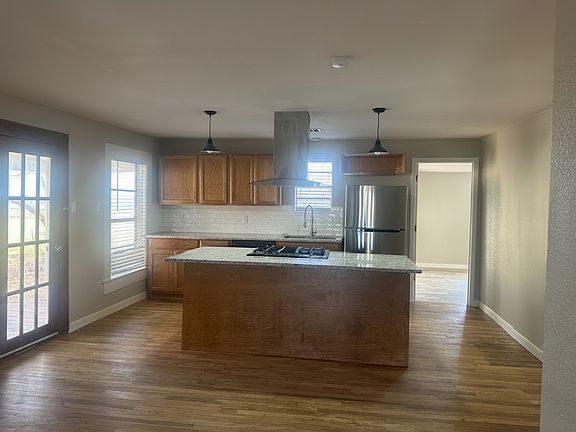 3rd image of 532 W Hughes St #530