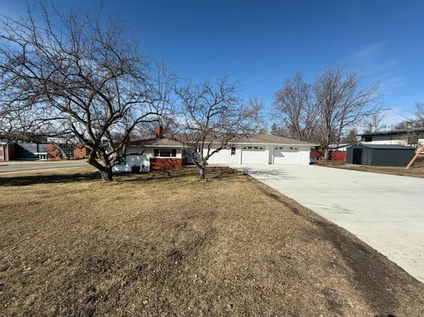 420 James St, Detroit Lakes, MN 56501