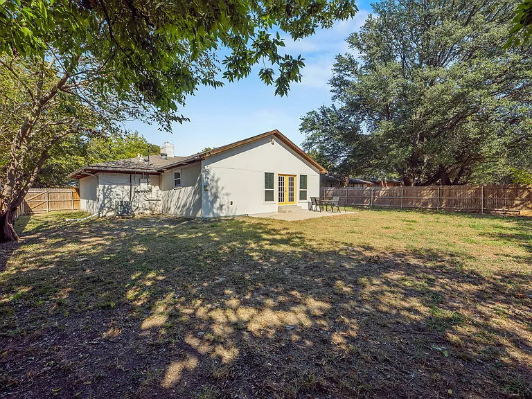 1813 Erwin Pl — Photo 38