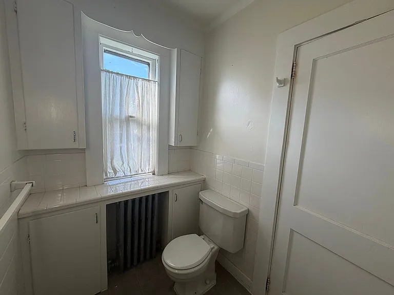 74 S State St #1 — Photo 15