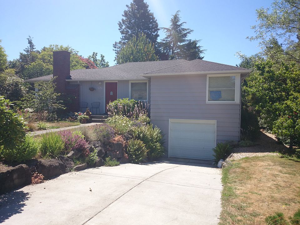 2nd image of 5711 NE 60th St