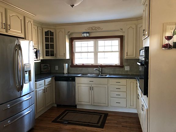 5th image of 72 Audubon Ave