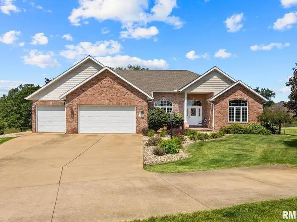 5551 Broadway Rd, Groveland, IL 61535