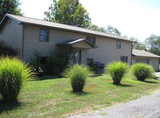1284 County Road 895 E, Carmi, IL 62821