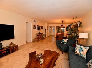 1217 Surf Rd, Riviera Beach, FL 33404