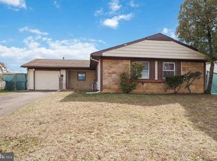 35 Ember Ln, Willingboro, NJ 08046