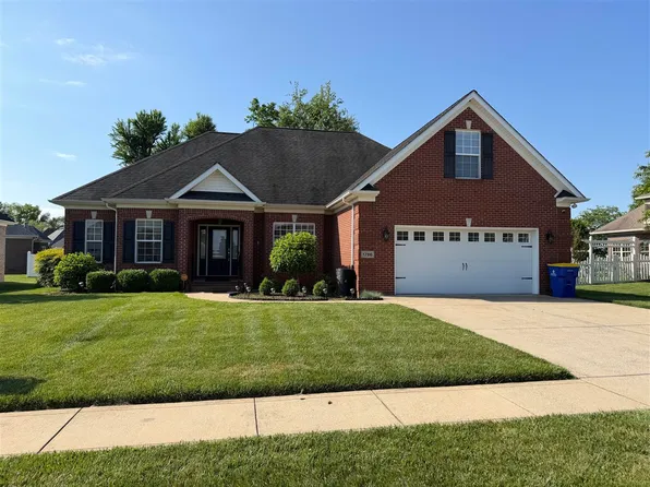 1783 Kenilwood Way, Bowling Green, KY 42104