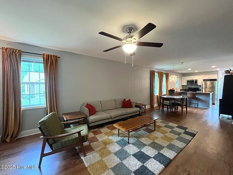 162 Midway Rd — Photo 3